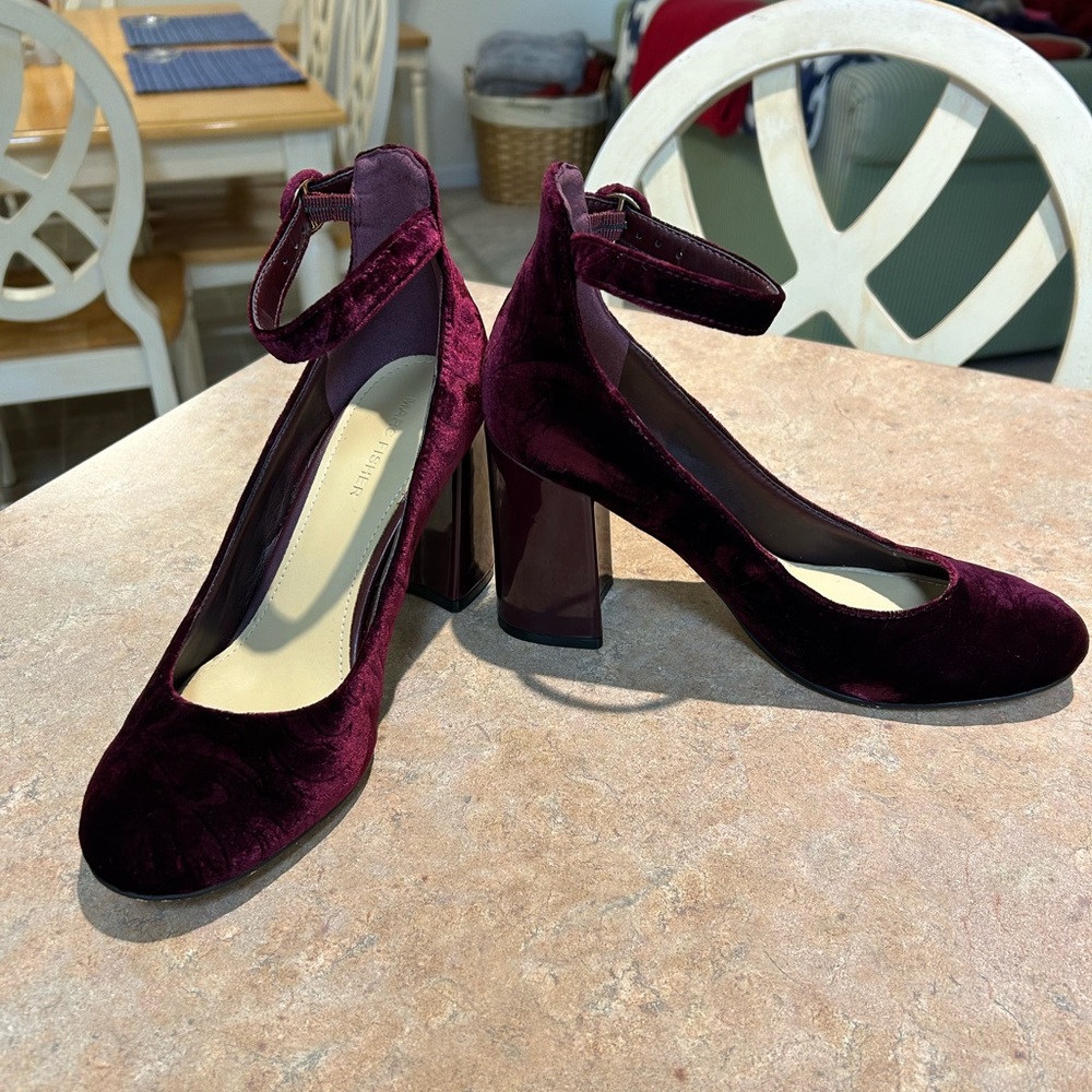Burgundy Marc Fisher Velvet embossed heels Size 8.5